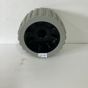 Boat trailer roller